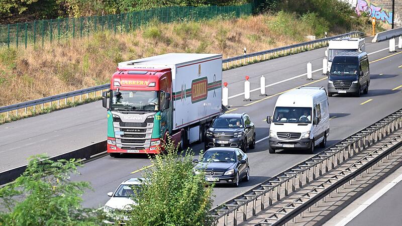 Sonntagsfahrverbot für Lkw ausgesetzt Sonntagsfahrverbot für Lkw ausgesetzt