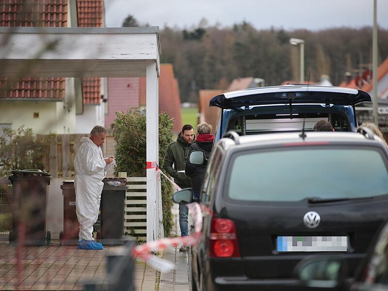 Familiendrama in Weisendorf: Junge (17) t&ouml;tet Schwester (14) und verletzt Mutter (41) schwer