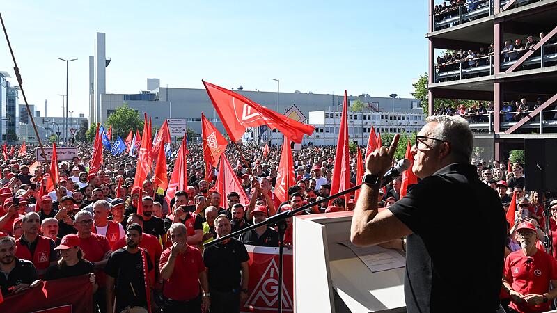 Protest-Kundgebungen bei Mercedes-Benz Sindelfingen Protest-Kundgebungen bei Mercedes-Benz Sindelfingen