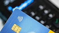 Bargeldloses Bezahlen setzt sich immer mehr durch, allerdings gibt es in Deutschland noch Aufholbedarf im Vergleich zu anderen Ländern.
