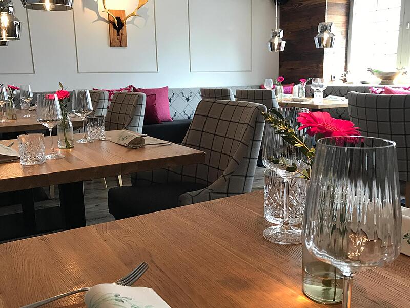 Das Landhotel &bdquo;3 Kronen&ldquo; setzt auf individuelles Ambiente. Die Gaststuben des Restaurants sind alle in einem anderen Stil gehalten.