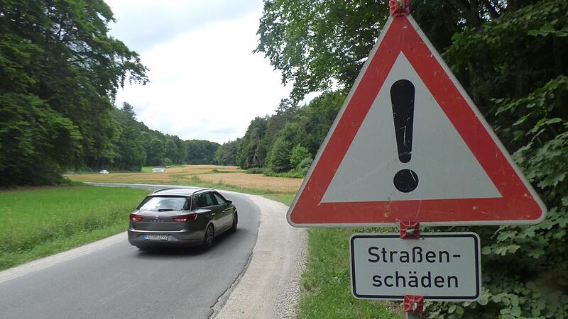 Auf dem Finsterweg lie&szlig;e sich G&ouml;&szlig;weinstein bestens umfahren. Wenn die Stra&szlig;e in einem bessern Zustand w&auml;re.Forchheim & Fr&auml;nkische Schweiz