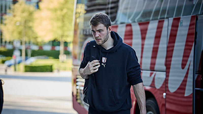 Moritz Krimmer (hier vor dem Ausw&auml;rtsspiel im April in Hamburg) wird den BMA365 Bamberg Baskets noch mehrere Wochen fehlen.
