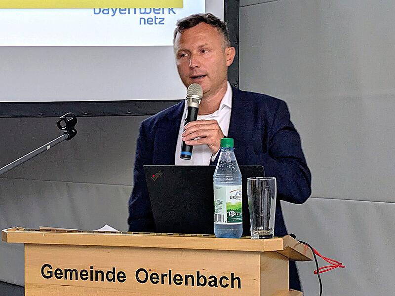 Bernd G&ouml;ttlicher, Regionalleiter Franken der Bayernwerk Netz GmbH, verwies in seinem Vortrag auf Schwierigkeiten beim Netzaufbau.