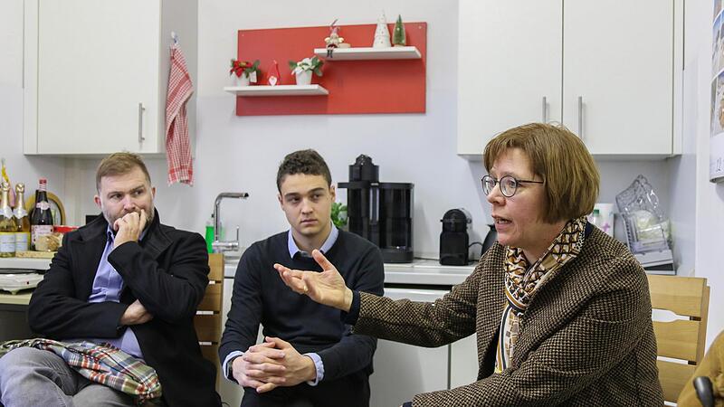 Elke Bollmann (Leiterin Soziale Dienste der Diakonie Erlangen und Zweite Vorsitzende der Tafel Bayern) sprach &uuml;ber die aktuellen Herausforderungen und Bedarfe der Tafeln.
