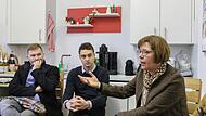 Elke Bollmann (Leiterin Soziale Dienste der Diakonie Erlangen und Zweite Vorsitzende der Tafel Bayern) sprach über die aktuellen Herausforderungen und Bedarfe der Tafeln.