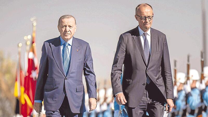 Der türkische Staatschef Recep Tayyip Erdogan weiß, wie er seine Gäste empfängt.