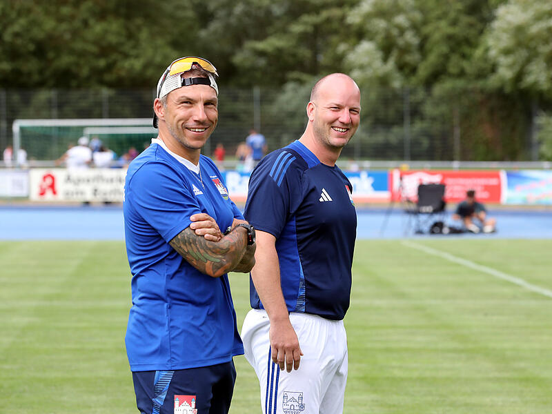 TSV Burgebrach startet mit neuem Trainer in der Landesliga Burgebrachs neue Chefanweiser: Tobias Burger (links) und Co-Trainer Pascal Martin führen den TSV ins zweite Landesliga-Jahr, das die Mannschaft im Nordwesten bestreitet.