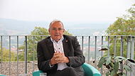 Bezirkstagspr&auml;sident von Unterfranken, Stefan Funk, spricht &uuml;ber die Lage des Bezirks.