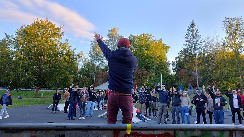Vor zwei Jahren fand bereits ein Event am Skatepark statt. Dies soll nun gr&ouml;&szlig;er aufgezogen werden, um Spenden f&uuml;r Jonas Hikel zu generieren.