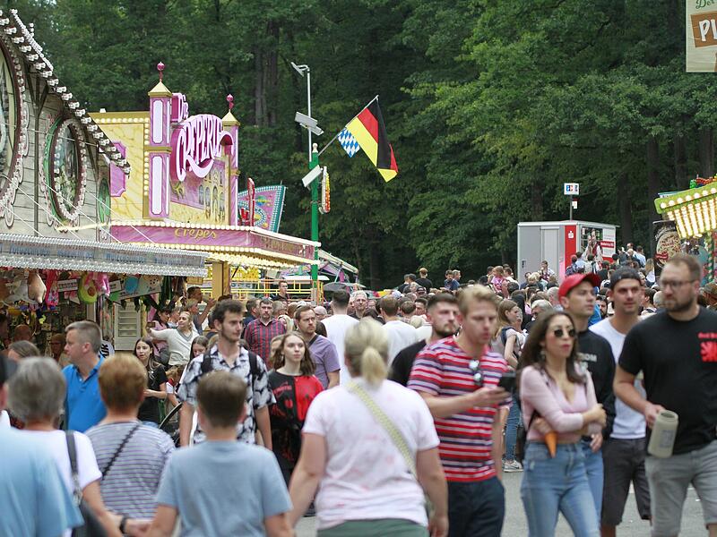 Annafest 23 Anstich_230721_gro (12)Das war das erste Annafest-Wochenende