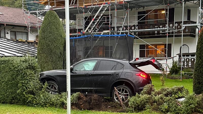 Polizei warnt vor flüchtigen Einbrechern im Raum Mittenwald Polizei warnt vor flüchtigen Einbrechern im Raum Mittenwald