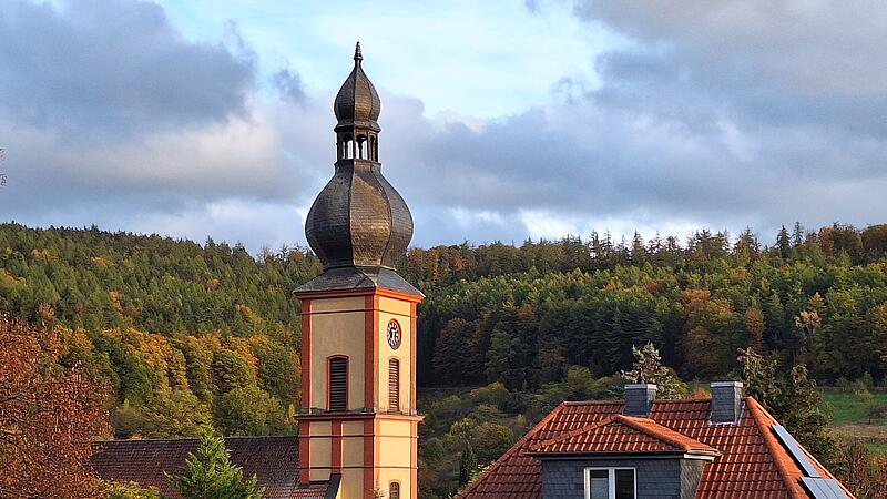 Kirchturmspitze St. Bartholom&auml;us Bad Br&uuml;ckenau: Reparatur
