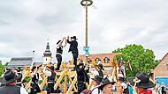 Am Samstagnachmittag lädt die Stegauracher Maurer- und Bauhandwerkerzunft zum Kerwasbaumaufstellen ein. Gemeinde Stegaurach Am Samstagnachmittag lädt die Stegauracher Maurer- und Bauhandwerkerzunft zum Kerwasbaumaufstellen ein. Gemeinde Stegaurach