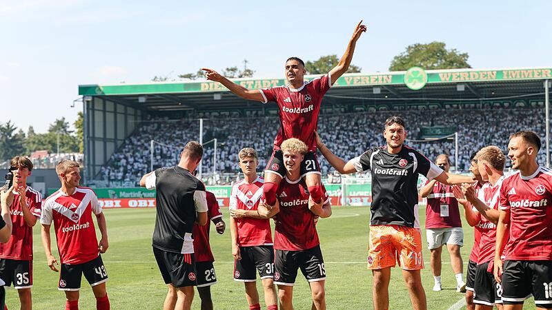SpVgg Greuther Fürth - 1. FC Nürnberg SpVgg Greuther Fürth - 1. FC Nürnberg
