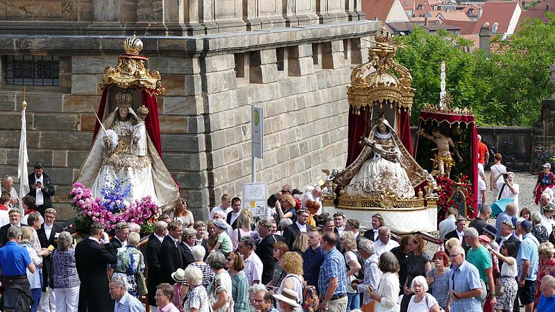 Die traditionelle Prozession durch Bamberg ist Jahr f&uuml;r Jahr ein Gro&szlig;ereignis.