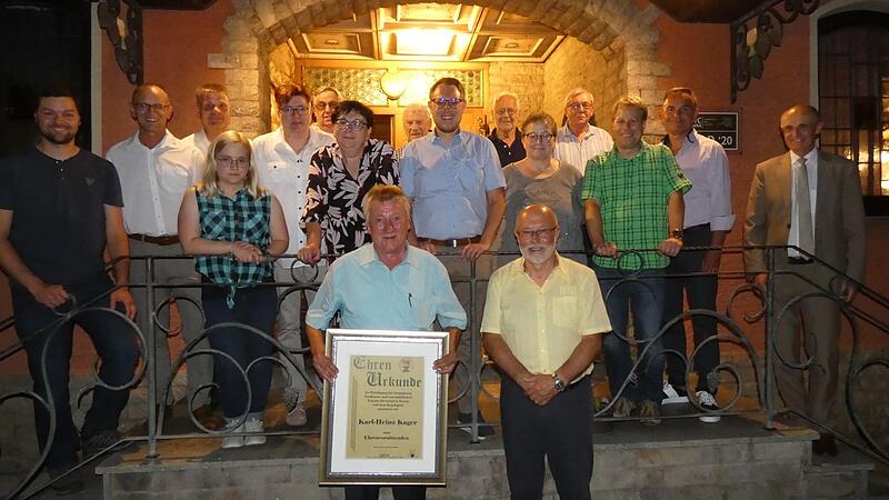 Besonders ehrenamtlich engagiert haben sich diese Mitglieder im Keglerverein Ha&szlig;berge-Steigerwald und wurden daf&uuml;r ausgezeichnet.