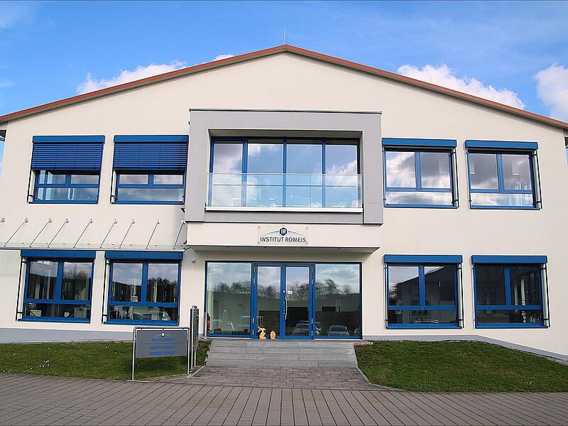 Brauwettbewerb am Institut Romeis Die Außenansicht vom Hauptgebäude des Instituts Romeis.