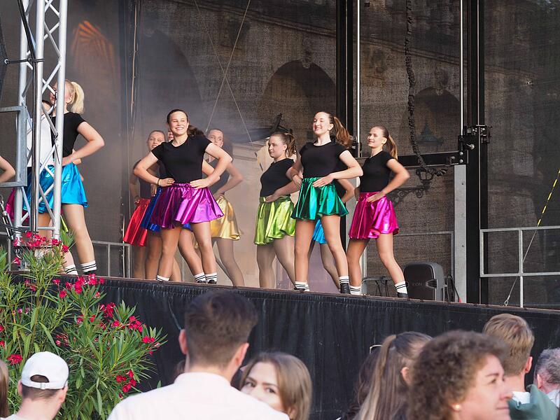 Stimmung beim Schlossplatzfest 2023 in Coburg
