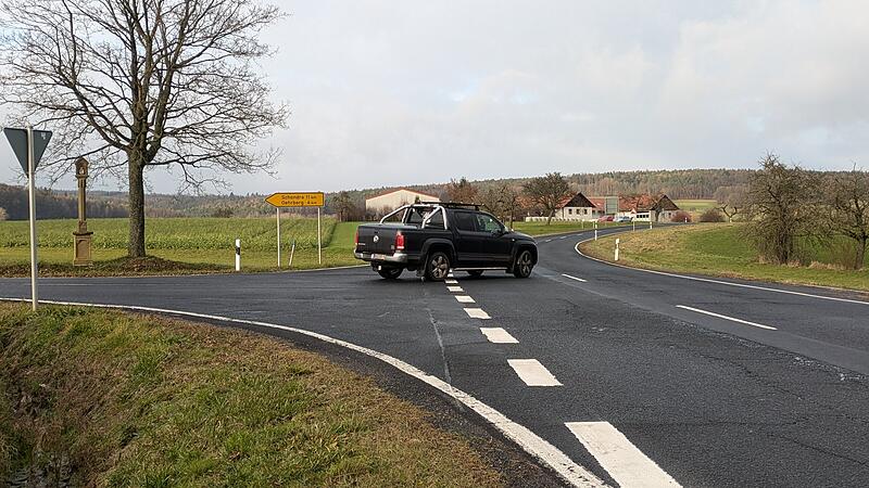 Zwischen Katzenbach und Hassenbach ist der Bau eines Radwegs geplant, wobei gleichzeitig die Einfahrt nach Oehrberg optimiert werden soll.