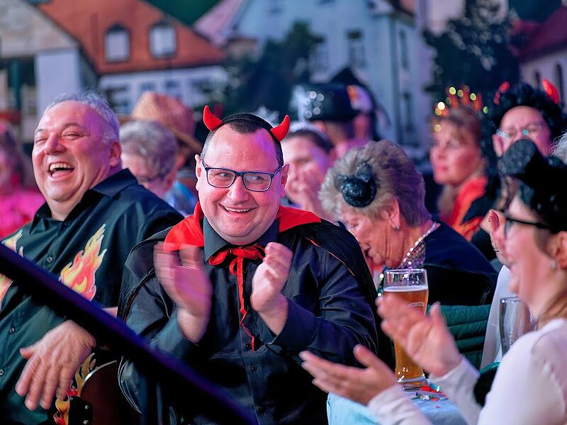 25. H&auml;schaader Prunksitzung25. H&auml;schaader Prunksitzung