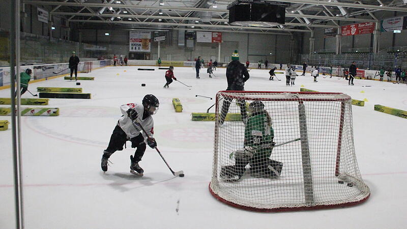 Um 5.30 Uhr ist Treffpunkt: Das Fr&uuml;h-Training der Young Alligators ist gut besucht.