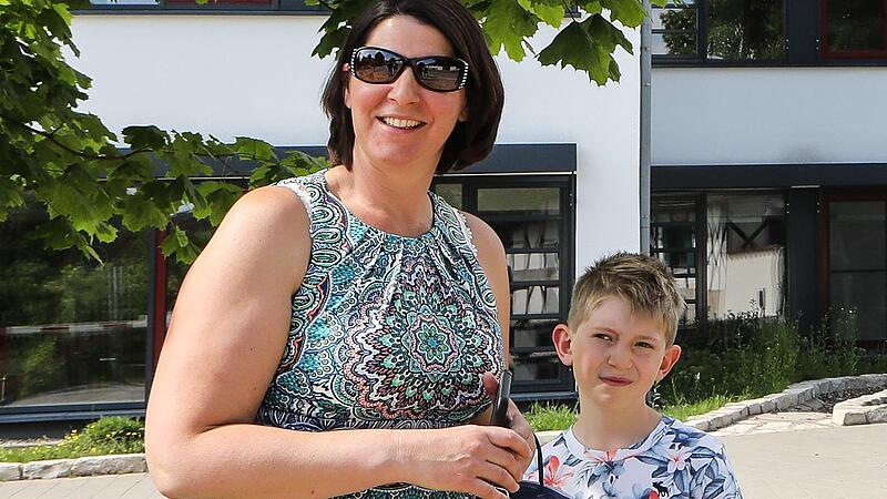 Mutter Deniz Kaykaf ärgert sich, dass ihr achtjähriger Sohn Rio ab kommendem Schuljahr in einer Klasse mit 28 Schülerinnen und Schülern lernen soll.Forchheim & Fränkische Schweiz