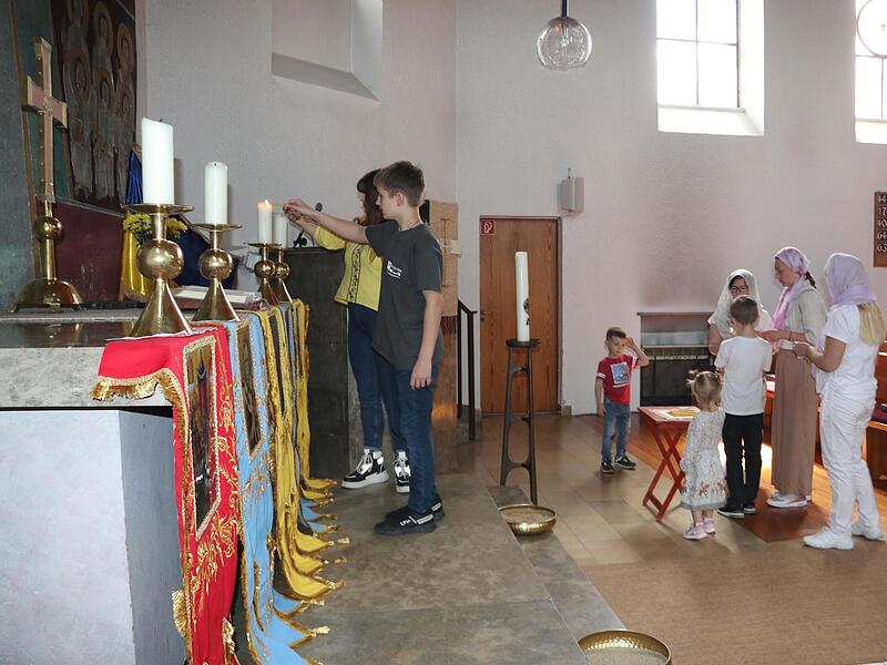In Coburg gibt es seit einigen Wochen eine ukrainisch-orthodoxe Gemeinde mit Pfarrer Bondarenko In Coburg gibt es seit einigen Wochen eine ukrainisch-orthodoxe Gemeinde mit Pfarrer Bondarenko