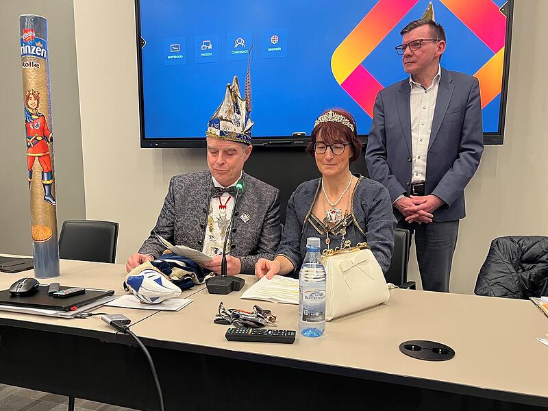 Das Hammelburger Prinzenpaar &uuml;bernahm die Stadtratssitzung Anfang Februar.