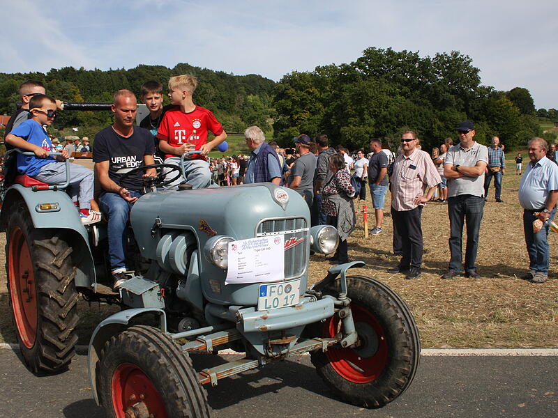 Das inzwischen 10. Eichertreffen der Eicherfreunde in Affalterthal wurde am Wochenende mit einem Besucheransturm von rund 3000 Schaulustigen zu einem wahren Volksfest in dem kleinen Egloffsteiner Ortsteil.