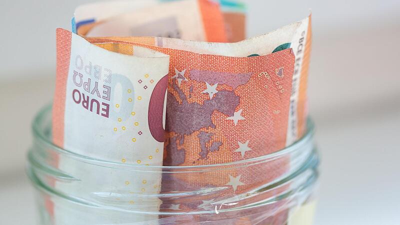 Abschied in Riedenberg mit Null Schulden: B&uuml;rgermeister R&ouml;mmelt &uuml;bergibt Amt