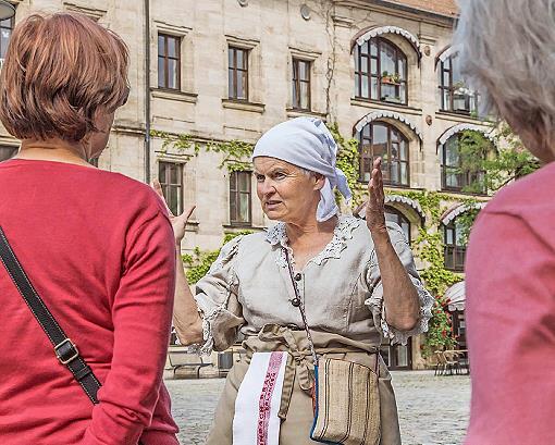 Braumagd Emmy erz&auml;hlt aus dem Leben im 19. Jahrhundert, als Erlangen noch Bier-Hochburg war.