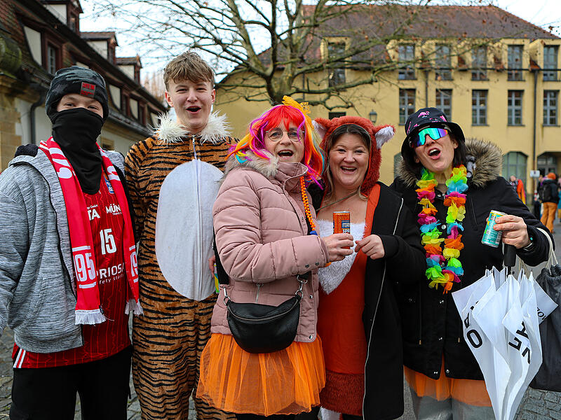 Faschingsumzug 2026 in BambergTausende Besucher beim gro&szlig;en Faschingsumzug in Bamberg