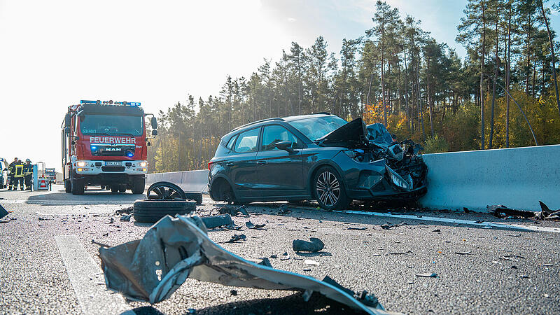 Schwerer Unfall auf A3: Geisterfahrerin kam sogar Polizeistreife entgegen Schwerer Unfall auf A3: Geisterfahrerin kam sogar Polizeistreife entgegen
