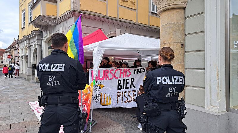 Erste Demo beim Pfingstkongress