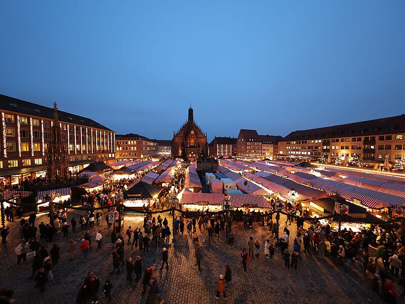 Eröffnung Nürnberger Christkindlesmarkt 2025 Eröffnung Nürnberger Christkindlesmarkt 2025