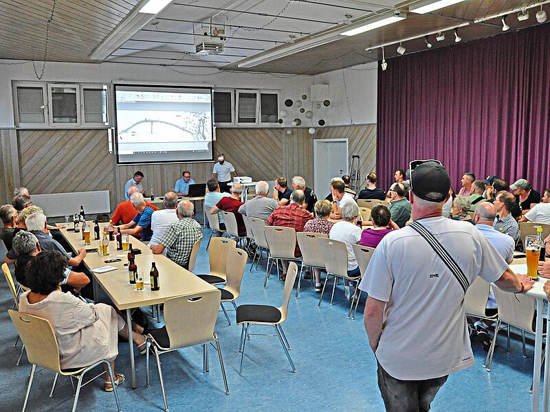 Die Teilbürgerversammlung fand im DJK-Heim in Happertshausen statt. Martin Schweiger Die Teilbürgerversammlung fand im DJK-Heim in Happertshausen statt. Martin Schweiger