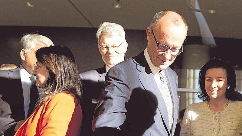 Bei seiner Stimmabgabe wirkte der designierte Kanzler Merz bereits sehr zuversichtlich.