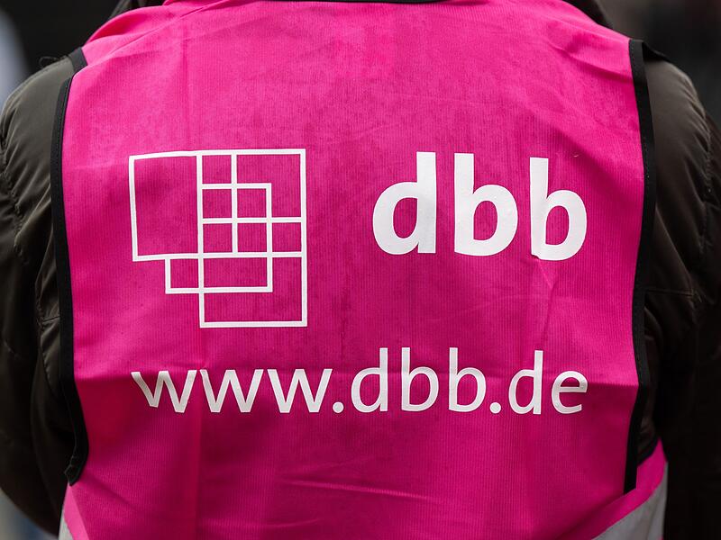 dbb Beamtenbund und Tarifunion dbb Beamtenbund und Tarifunion
