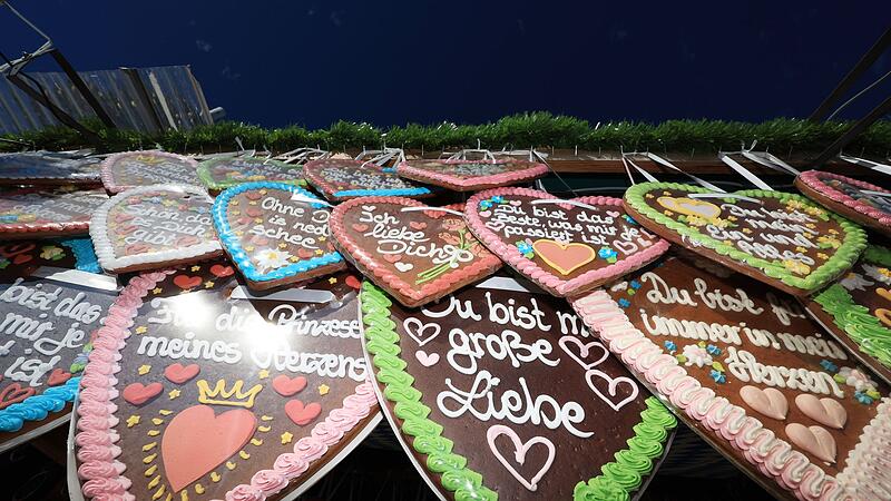 Lebkuchenherzen auf dem Oktoberfest