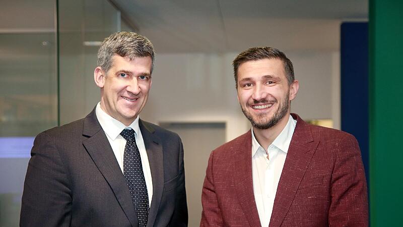 Thomas Kästner, Geschäftsführer der Stadtwerke (links) und Mirko Hrnjak, Bereichsleiter Verkehrsbetrieb, müssen sich mit teilweise massiver Kritik am neuen Bussystem auseinandersetzen.