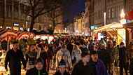 Drei Stunden länger shoppen: Damit hofft die Bamberger Einkaufsnacht auch dieses Jahr wieder jede Menge Menschen in der Vorweihnachtszeit in die Innenstadt zu locken.