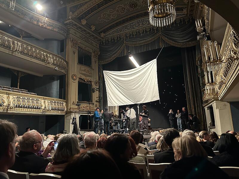 Filmdreh im Landestheater CoburgFilmdreh im Landestheater Coburg Im Landestheater Coburg wurden Szenen für den Film „Die Todessehnsucht der Maria Ohm“ gedreht.