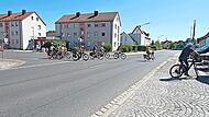 Die &Uuml;berquerung der Bamberger Stra&szlig;e in Forchheim ist mit dem Fahrrad an dieser Stelle nahezu unm&ouml;glich. Man kann wegen der hohen Bordsteinkante nicht auf den f&uuml;r Radfahrer freigegebenen Gehweg fahren.