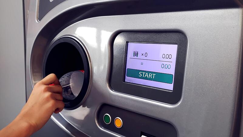 K&uuml;nftig werden alle Plastikflaschen von den Superm&auml;rkten zur&uuml;ckgenommen.