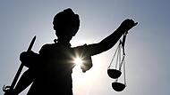 Wegen vierfachem Kindesmissbrauchs hat das Amtsgericht Forchheim einen Rentner verurteilt.Forchheim & Fränkische Schweiz