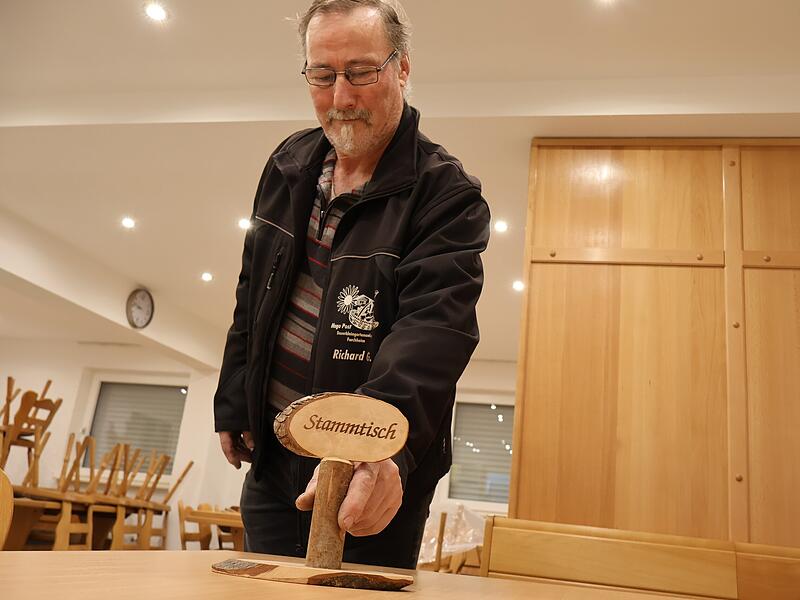 Gerne w&uuml;rde Richard G&ouml;tz, Vorstand der Kleingartenanlage Hugo Post im Forchheimer Norden, die beliebte Gartensch&auml;nke wieder komplett &ouml;ffnen. Doch das geht aktuell nicht &ndash; auch wegen des eigentlichen P&auml;chters.
