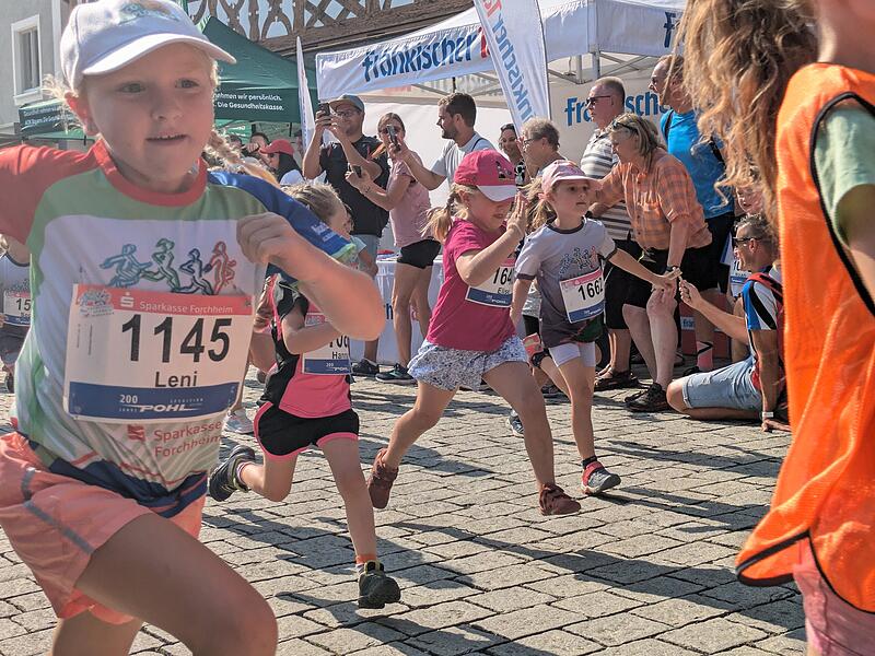 Samstag Kinderläufe Fränkische Schweiz Marathon 2024 Samstag Kinderläufe Fränkische Schweiz Marathon 2024