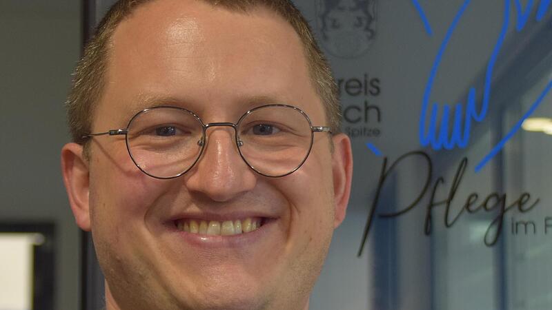 Maximilian Heinkele an seiner neuen Wirkungsstätte in Neuses. Daniela Pondelicek Maximilian Heinkele an seiner neuen Wirkungsstätte in Neuses. Daniela Pondelicek