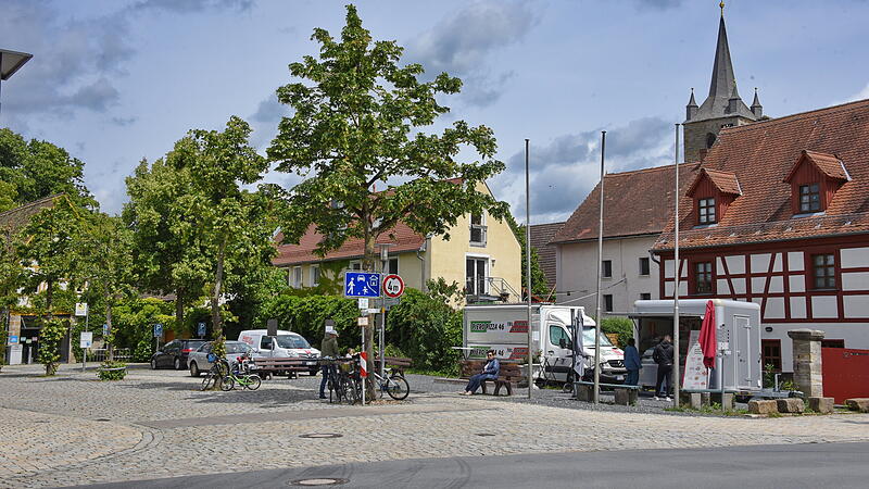 Hier  sollen  die geplanten Marktbuden in Eggolsheim stehen.